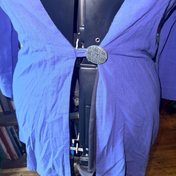 Soft Surroundings artsy periwinkle XS single button top - Picture 2 of 4